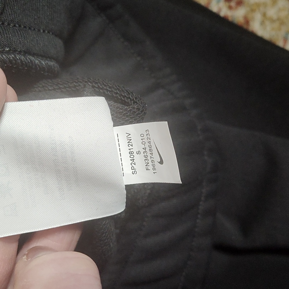 Nike Small Black Sweatpants - Picture 7 of 7